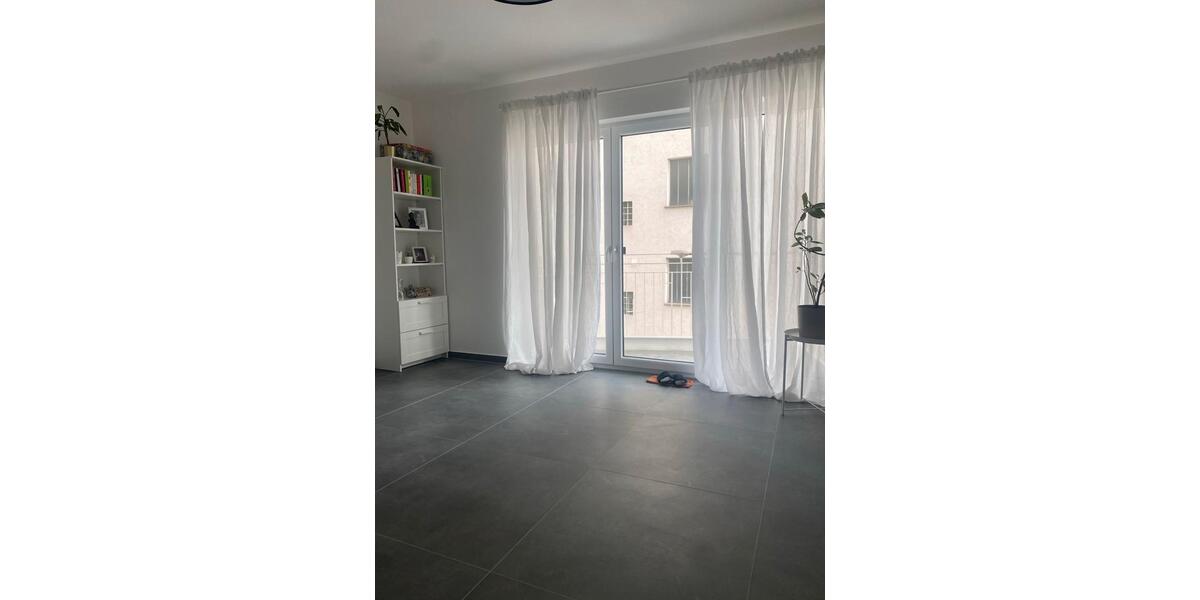 Hochparterre Gießen - 1 Zimmer, 28 m&sup2;, 490&euro; | Angebot:25473208