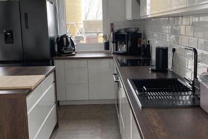 Haus Butzbach - 4 Zimmer, 92 m&sup2;, 1.300&euro; | Angebot:26637479