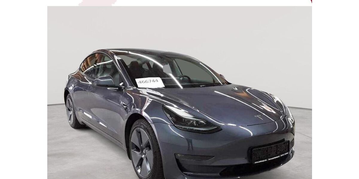 Tesla Model 3 30.560 km 28.590 &euro; Fernwald-Steinbach 35463
