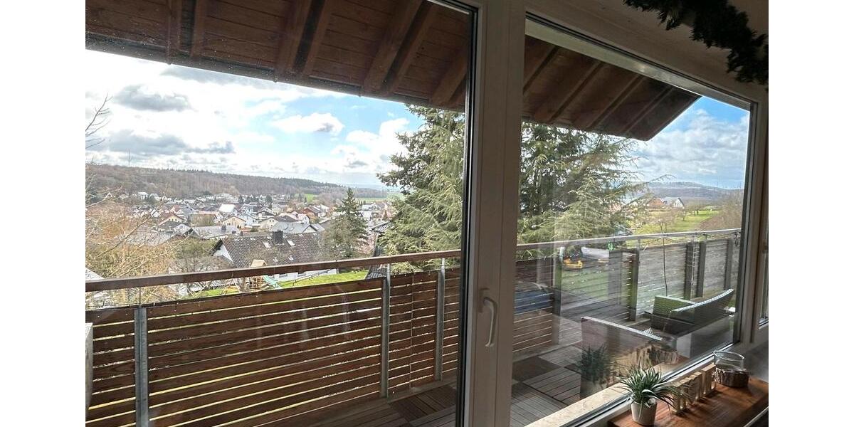 Etagenwohnung Biebertal - 7 Zimmer, 186 m&sup2;, 1.200&euro; | Angebot:26040470