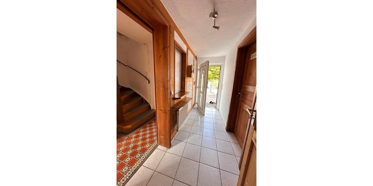 Etagenwohnung Gießen Wieseck - 4 Zimmer, 104 m&sup2;, 930&euro; | Angebot:26624525