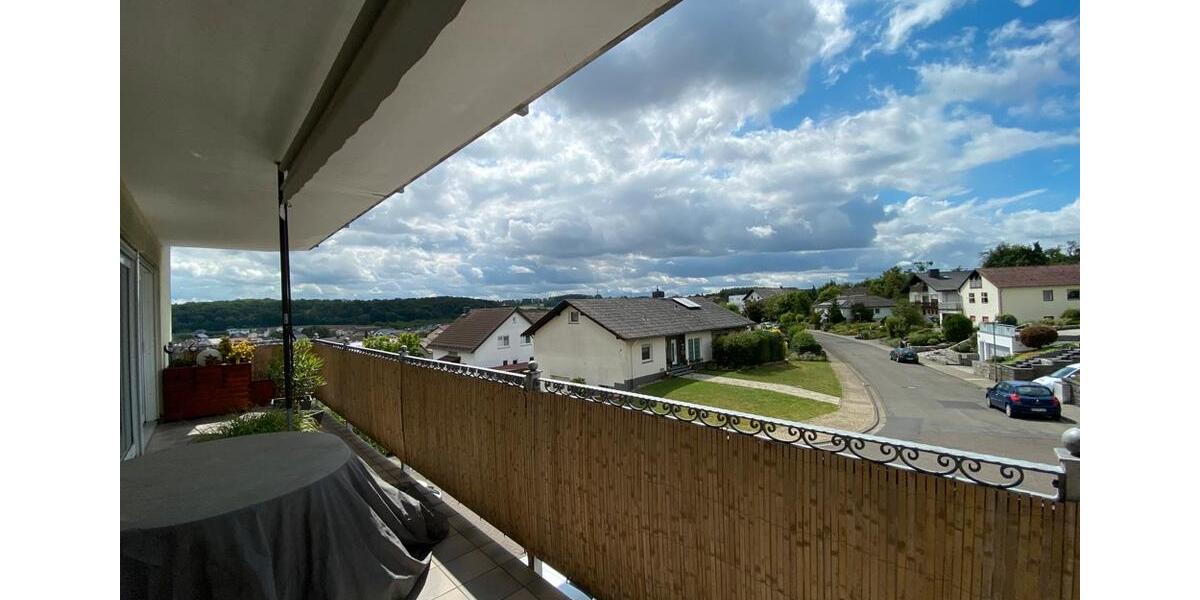 Etagenwohnung Buseck - 6 Zimmer, 208 m&sup2;, 1.200&euro; | Angebot:25919020