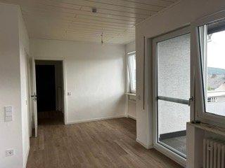 Einfamilienhaus Sinn - 9 Zimmer, 204 m&sup2;, 445.000&euro; | Angebot:26041077