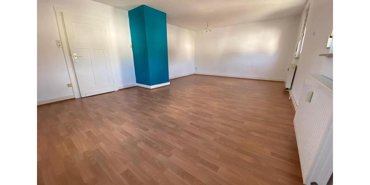 Dachgeschoßwohnung Siegbach - 3 Zimmer, 100 m&sup2;, 650&euro; | Angebot:25807226