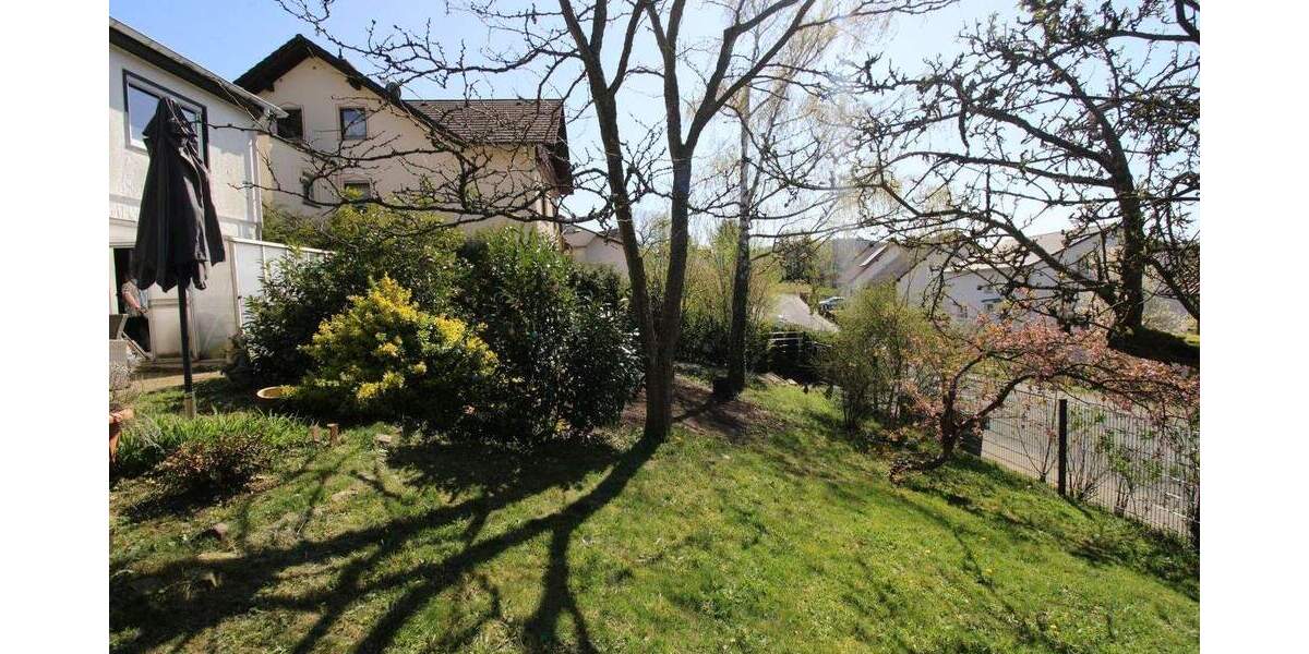 Einfamilienhaus Grävenwiesbach Heinzenberg - 4 Zimmer, 115 m&sup2;, 235.000&euro; | Angebot:25865536