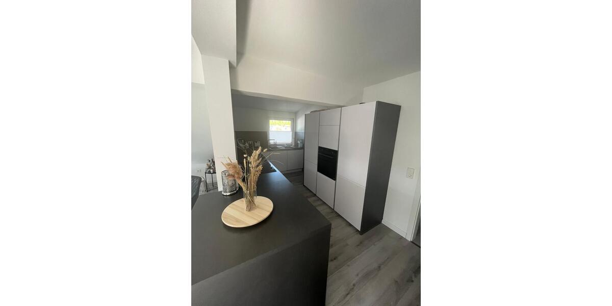 Dachgeschoßwohnung Herborn - 4 Zimmer, 100 m&sup2;, 900&euro; | Angebot:24868885