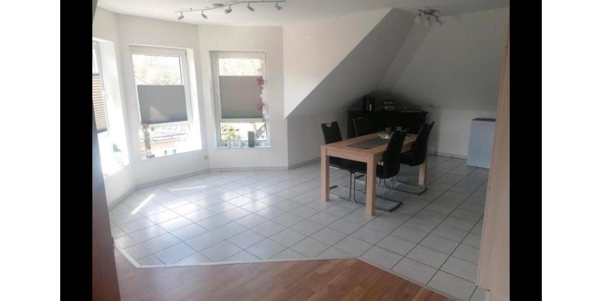Dachgeschoßwohnung Bad Endbach - 3 Zimmer, 1.150&euro; | Angebot:22898501