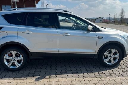 Ford Kuga 58.000 km 12.900 &euro; Löhnberg 35792