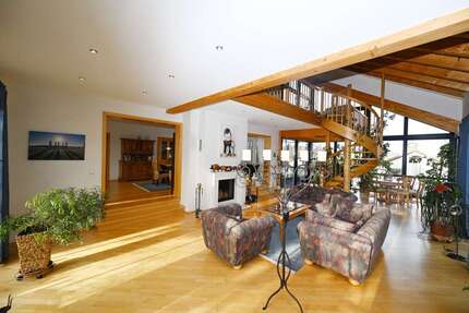 Haus Braunfels - 11 Zimmer, 388 m&sup2;, 1.250.000&euro; | Angebot:24303053