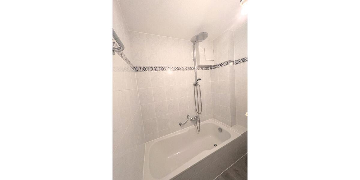 Etagenwohnung Gießen - 2 Zimmer, 50 m&sup2;, 870&euro; | Angebot:25782762