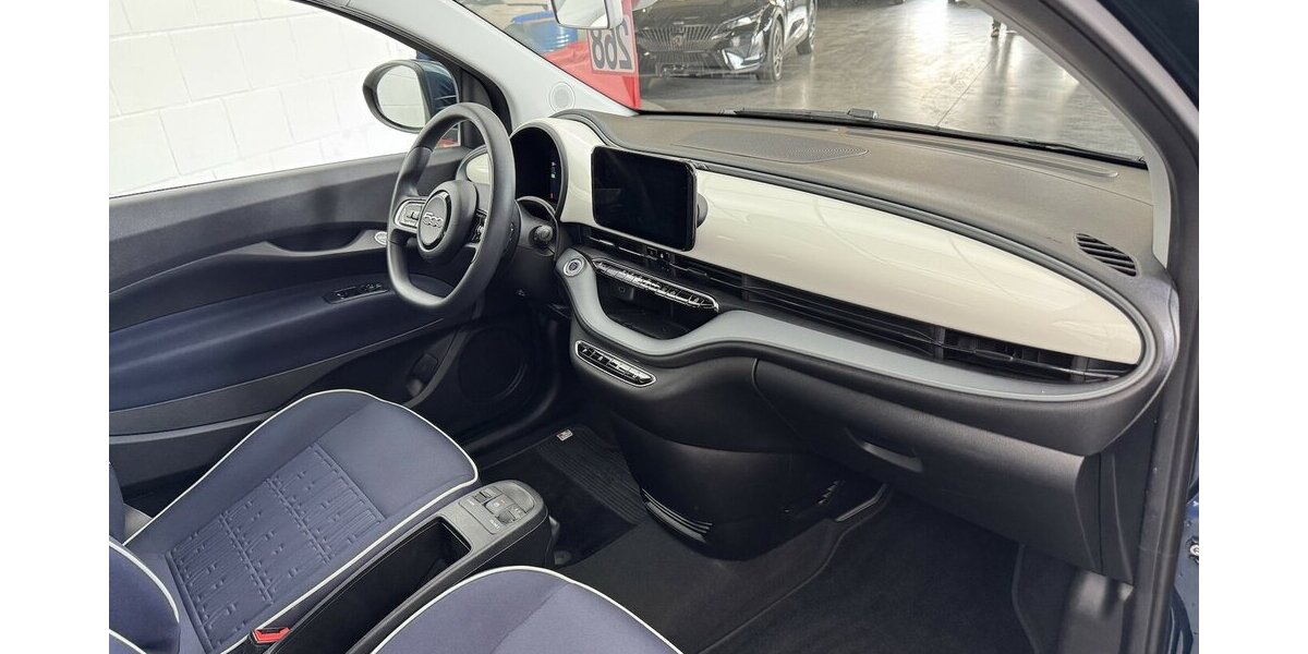 Fiat 500e Action 1.Hand Carplay 9.751 km 14.920 &euro; Lich 35423