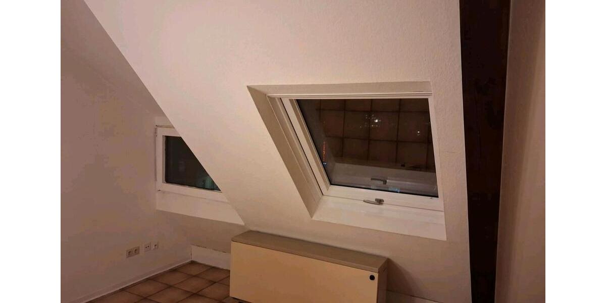 Dachgeschoßwohnung Gießen Allendorf - 1 Zimmer, 27 m&sup2;, 399&euro; | Angebot:25873619