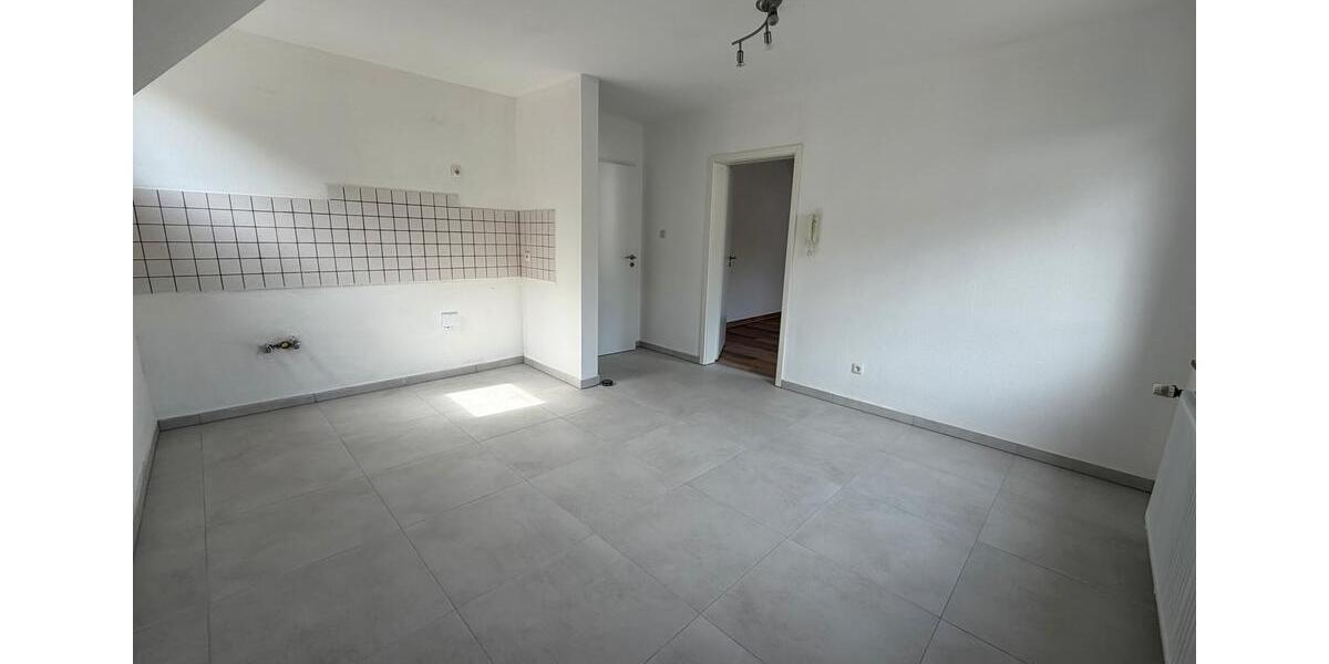 Etagenwohnung Leun - 2 Zimmer, 65 m&sup2;, 490&euro; | Angebot:26679018