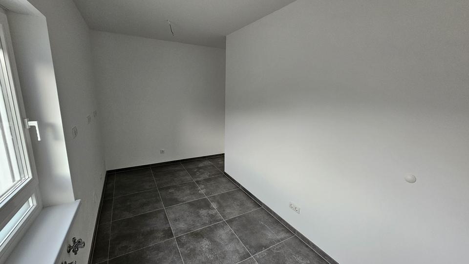 Etagenwohnung Grünberg - 2 Zimmer, 83 m&sup2;, 800&euro; | Angebot:25755736