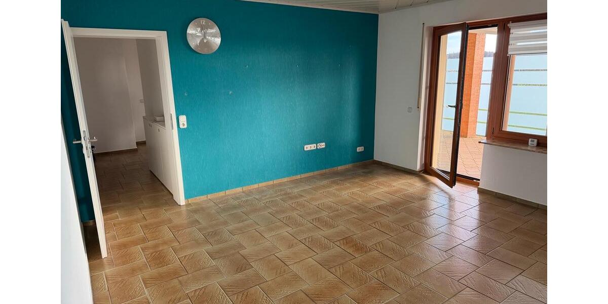 Terrassenwohnung Hungen - 2 Zimmer, 89 m&sup2;, 650&euro; | Angebot:25515598