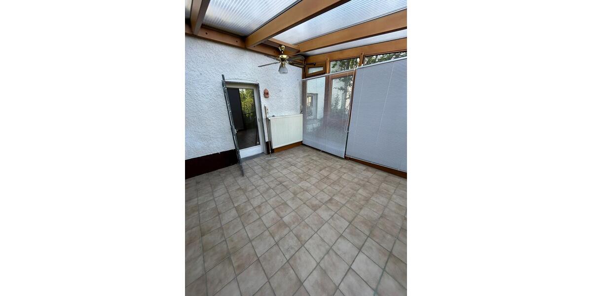 Einfamilienhaus Sinn - 7 Zimmer, 121 m&sup2;, 119.000&euro; | Angebot:25979739