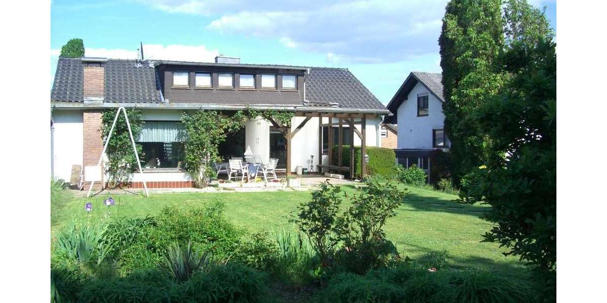 Einfamilienhaus Marburg-Schröck Schröck - 8 Zimmer, 180 m&sup2;, 460.000&euro; | Angebot:27125561