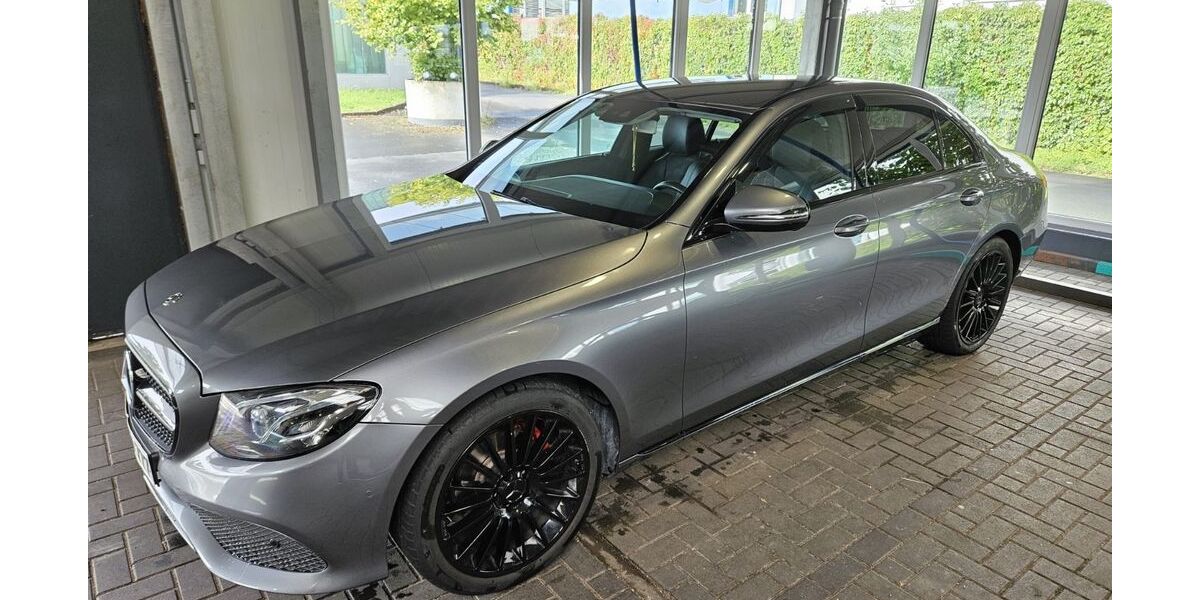 Mercedes-Benz E 200 134.000 km 22.000 &euro; Gießen 35394