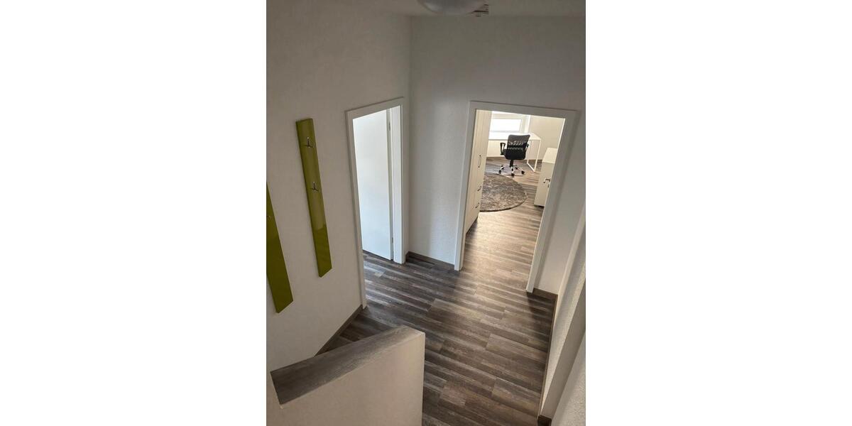 Etagenwohnung Gießen - 4 Zimmer, 14 m&sup2;, 400&euro; | Angebot:26648517