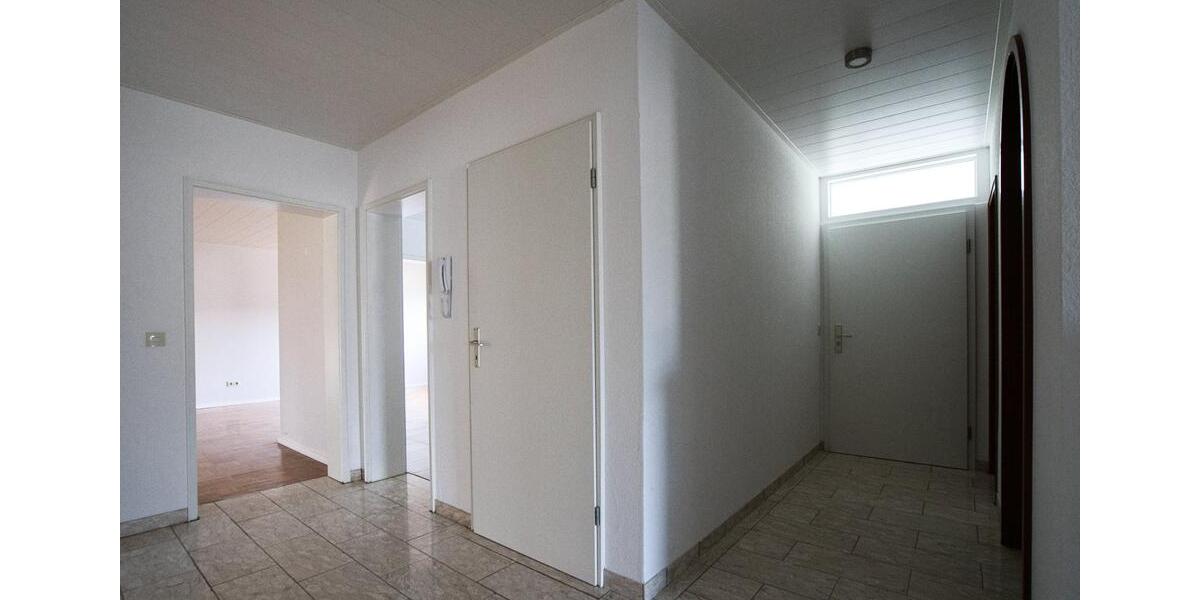 Erdgeschoßwohnung Wölfersheim - 4 Zimmer, 139 m&sup2;, 1.150&euro; | Angebot:25866671