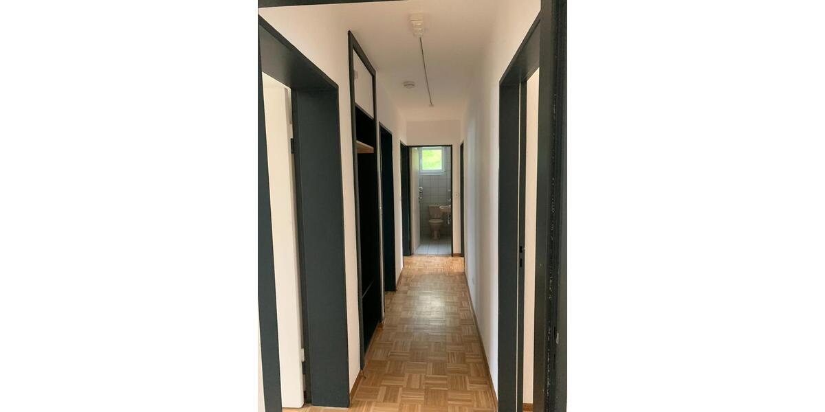 Erdgeschoßwohnung Gießen Allendorf - 5 Zimmer, 110 m&sup2;, 1.200&euro; | Angebot:26598390