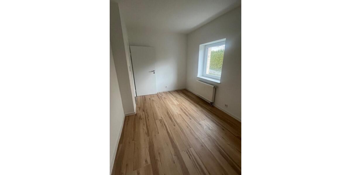 Hochparterre Braunfels - 3 Zimmer, 82 m&sup2;, 990&euro; | Angebot:25784279