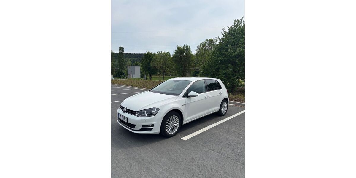 VW Golf 115.000 km 9.400 &euro; Braunfels 35619