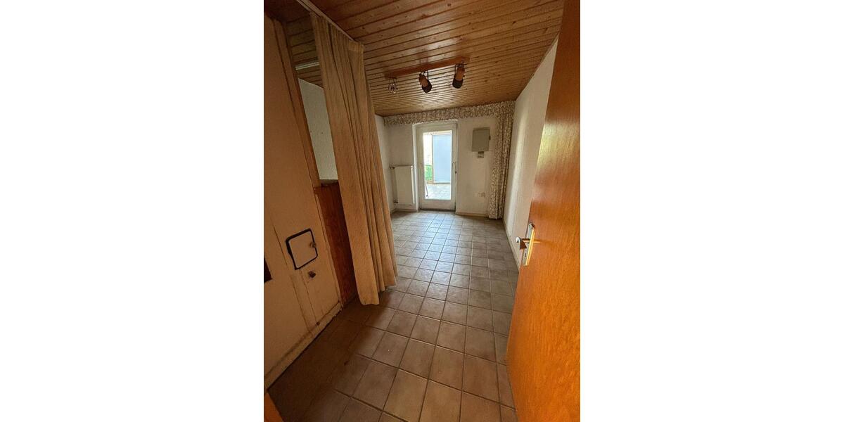 Einfamilienhaus Sinn - 7 Zimmer, 121 m&sup2;, 119.000&euro; | Angebot:25979739