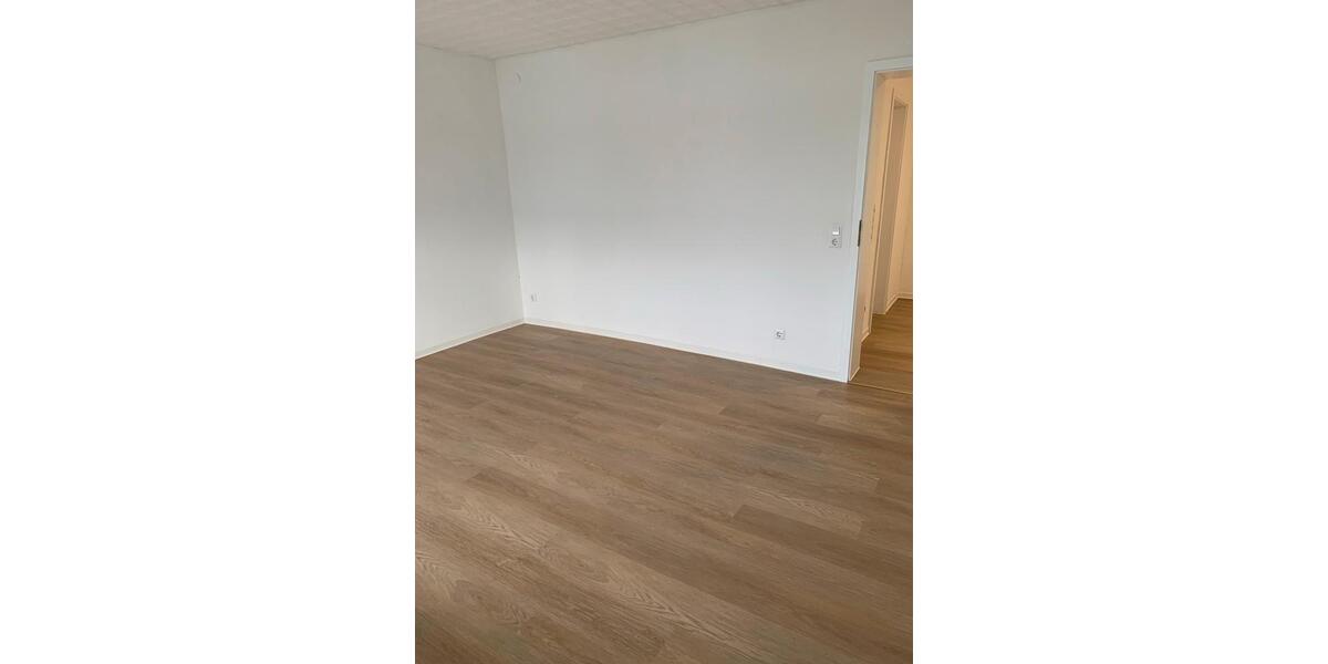 Etagenwohnung Gladenbach - 3 Zimmer, 90 m&sup2;, 780&euro; | Angebot:25844426