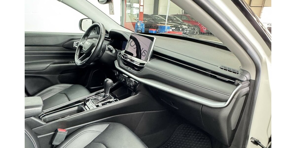 Jeep Compass S Plug-IN Hybrid 4WD 1.Hand Anhängerkplg 43.400 km 26.540 &euro; Lich 35423