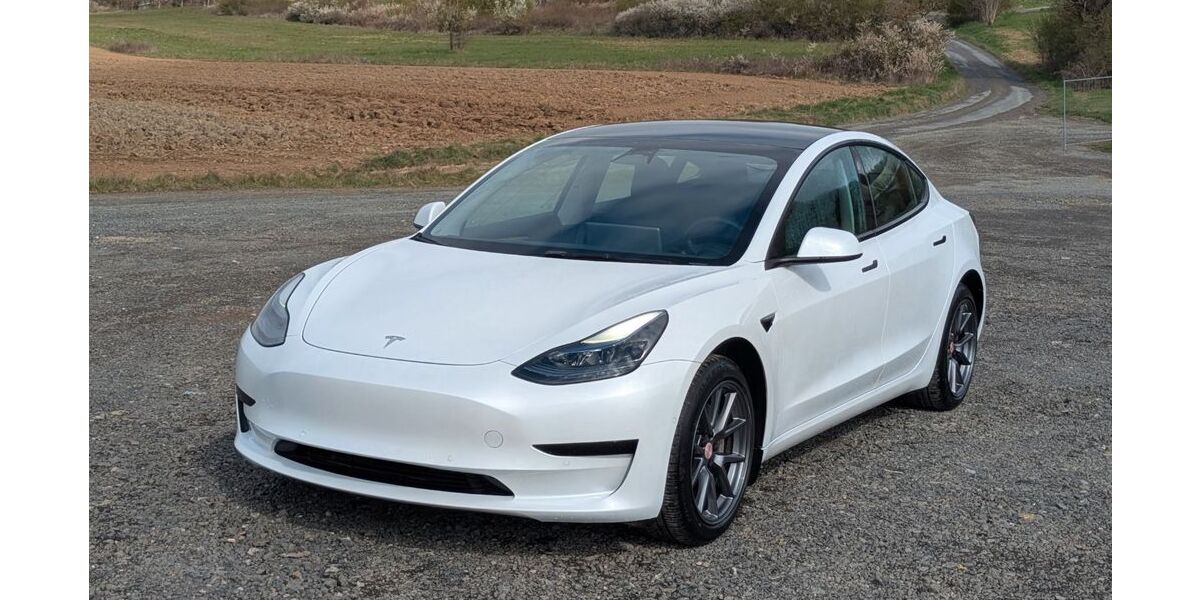 Tesla Model 3 62.650 km 25.950 &euro; Ehringshausen 35630