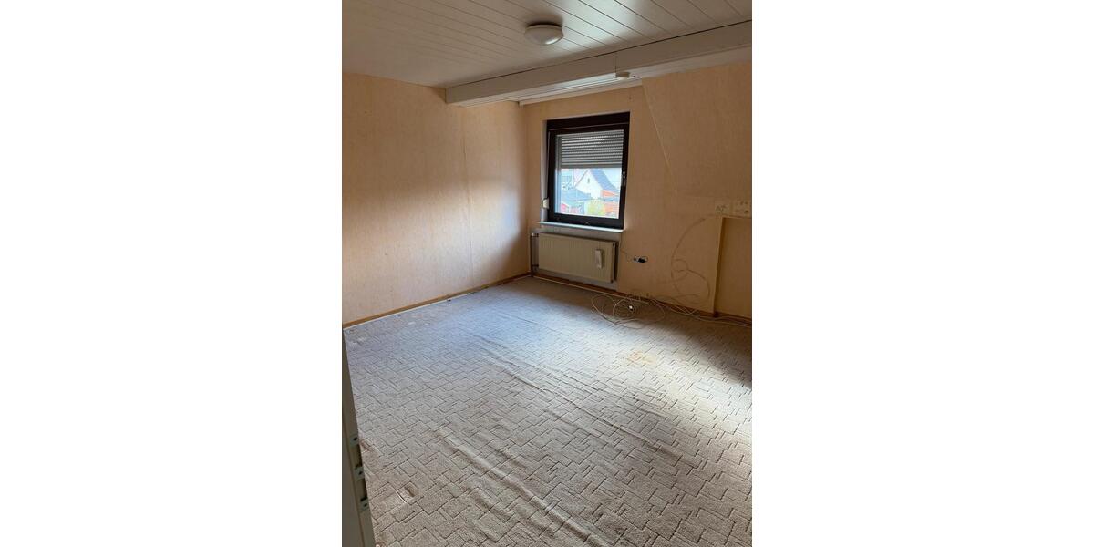 Reihenhaus Wetzlar Altenberger Straße - 9 Zimmer, 188 m&sup2;, 355.000&euro; | Angebot:25960353