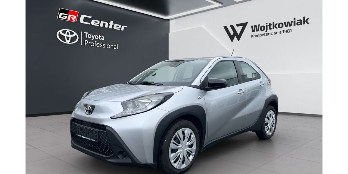 Toyota Aygo (X) 29.200 km 14.490 &euro; Friedberg 61169