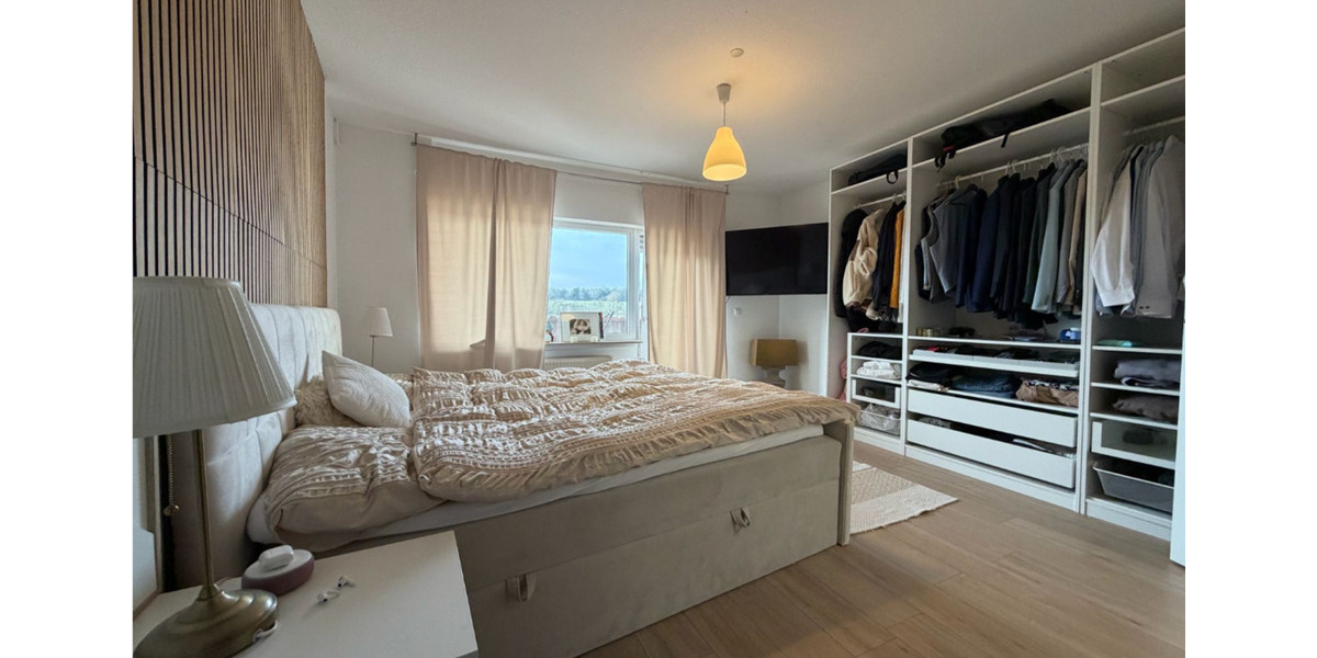 Reihenhaus Grävenwiesbach - 6 Zimmer, 199 m&sup2;, 1.650&euro; | Angebot:25947839