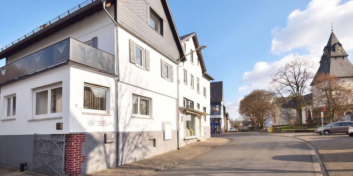 Einfamilienhaus Buseck Großen-Buseck - 7 Zimmer, 172 m&sup2;, 1.400&euro; | Angebot:26642296