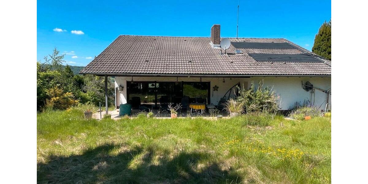 Einfamilienhaus Marburg - 10 Zimmer, 220 m&sup2;, 600.000&euro; | Angebot:26678034