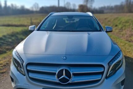 Mercedes-Benz GLA 200 102.000 km 14.250 &euro; Amöneburg 35287