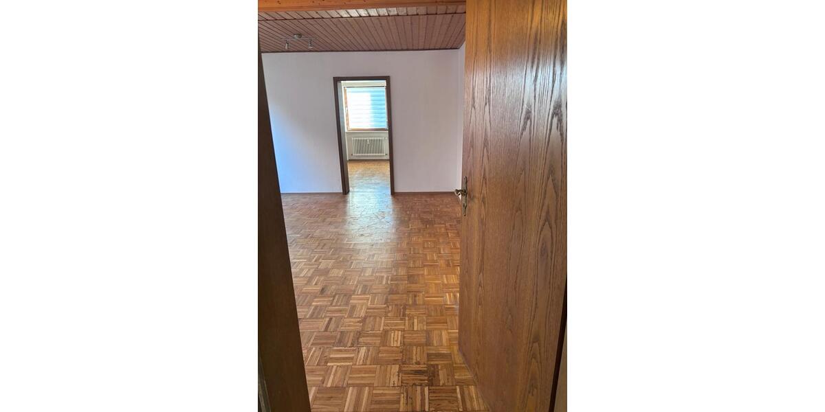 Etagenwohnung Wettenberg - 2 Zimmer, 63 m&sup2;, 630&euro; | Angebot:26019514