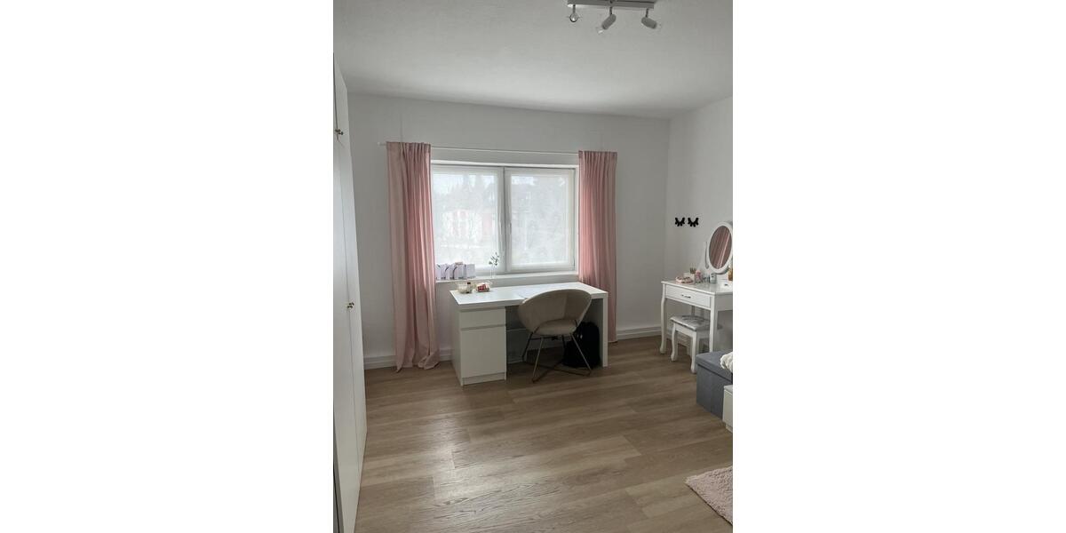 Hochparterre Braunfels - 3 Zimmer, 82 m&sup2;, 990&euro; | Angebot:25784279