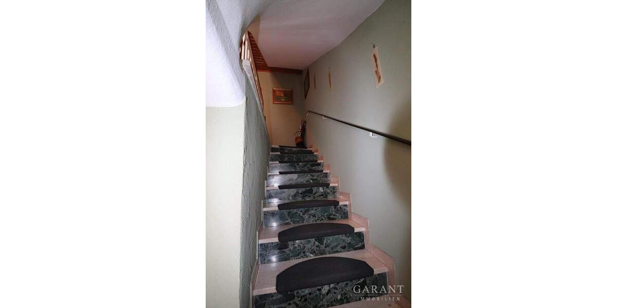 Einfamilienhaus Wölfersheim - 8 Zimmer, 160 m&sup2;, 470.000&euro; | Angebot:25682682