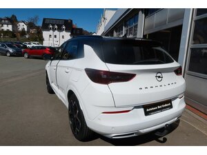 Opel Grandland (X) 51.950 km 23.990 &euro; Bad Endbach 35080