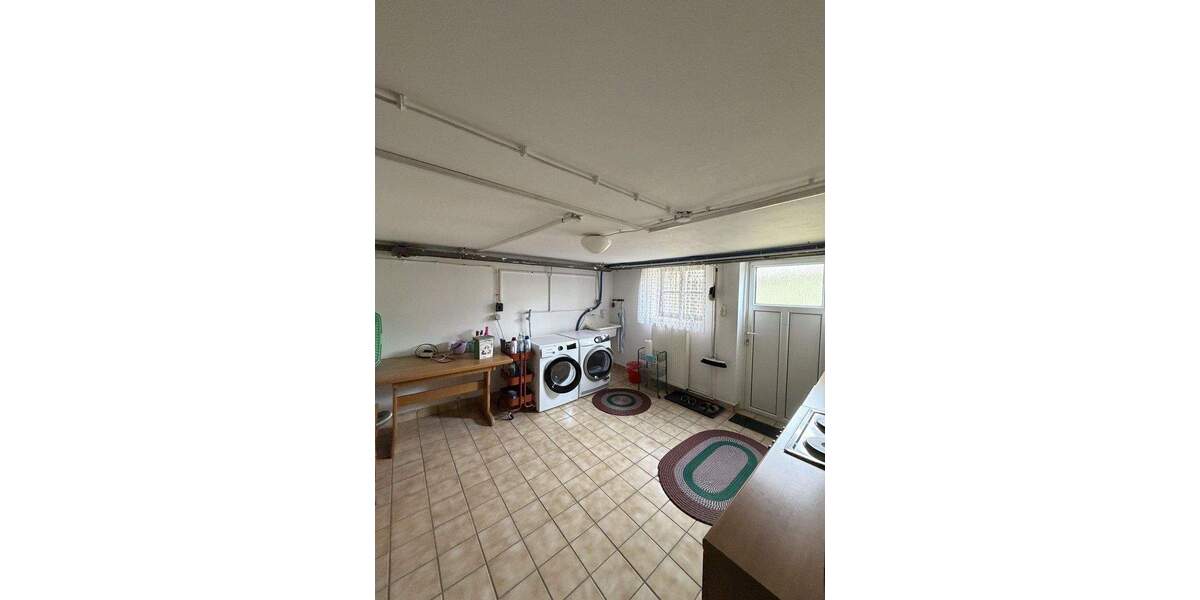 Mehrfamilienhaus, Wohnhaus Lollar - 8 Zimmer, 246 m&sup2;, 550.000&euro; | Angebot:25659213