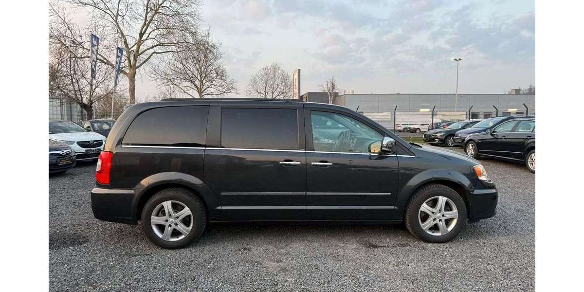 Lancia Voyager 189.000 km 13.900 &euro; Lollar 35457