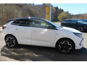 Opel Grandland (X) 51.950 km 23.990 &euro; Bad Endbach 35080