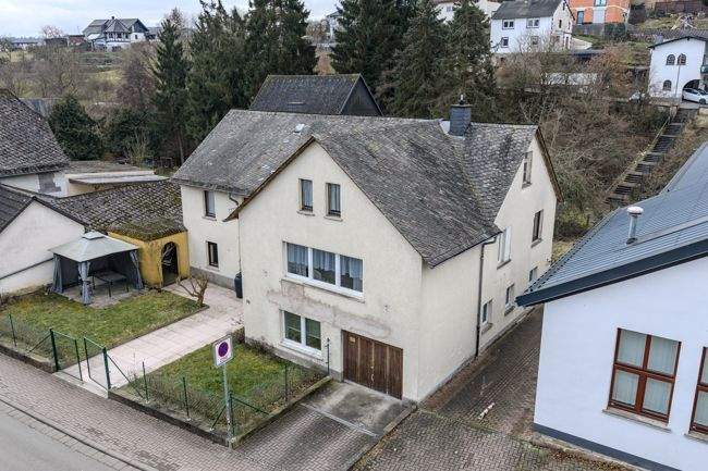 Einfamilienhaus Leun Stockhausen - 7 Zimmer, 186 m&sup2;, 189.500&euro; | Angebot:25662047