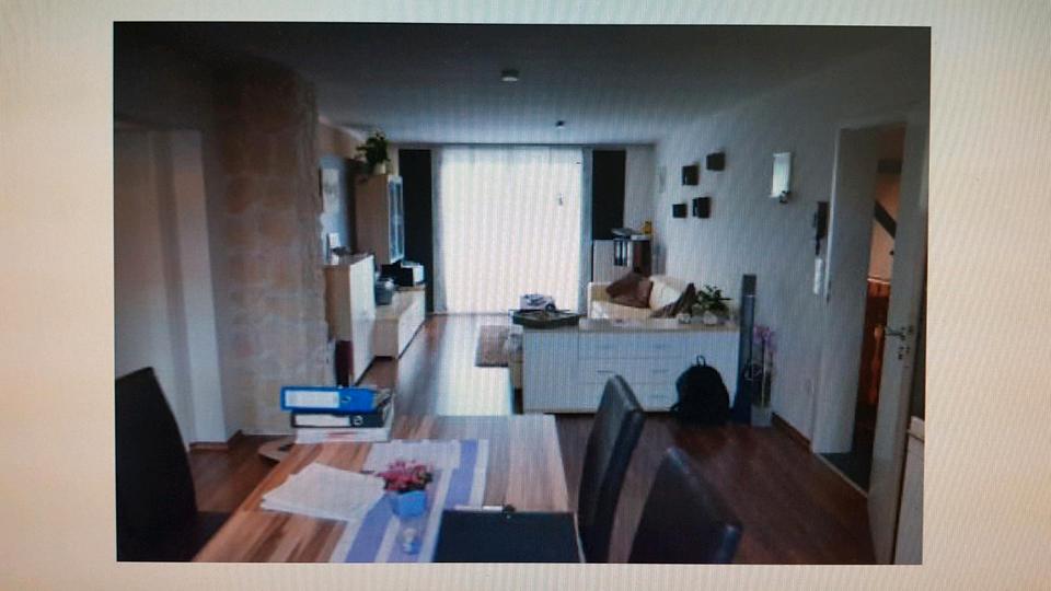 Dachgeschoßwohnung Butzbach - 3 Zimmer, 65 m&sup2;, 700&euro; | Angebot:25099799