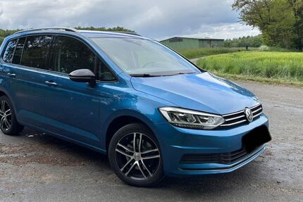 VW Touran 88.000 km 20.500 &euro; Schöffengrund 35641