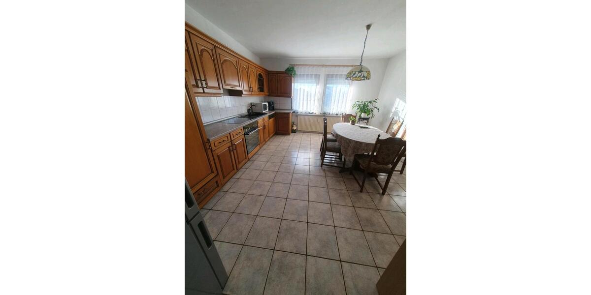 Erdgeschoßwohnung Homberg (Ohm) - 4 Zimmer, 120 m&sup2;, 180.000&euro; | Angebot:26386749