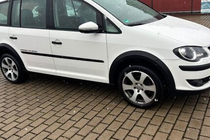 VW Touran 176.000 km 5.800 &euro; Lohra 35102