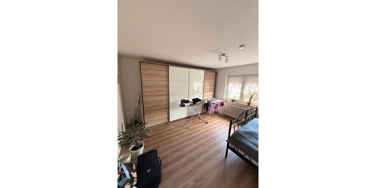 Etagenwohnung Pohlheim - 5 Zimmer, 120 m&sup2;, 1.400&euro; | Angebot:25945226